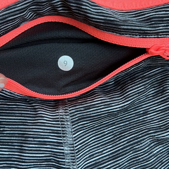 Lulukemon leggings - Picture 2 of 3